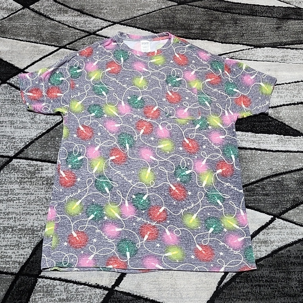 VS PINK CHRISTMAS LIGHTS OVERSIZED COZY SLEEPWEAR SHORT-SLEEVE LONG TOP